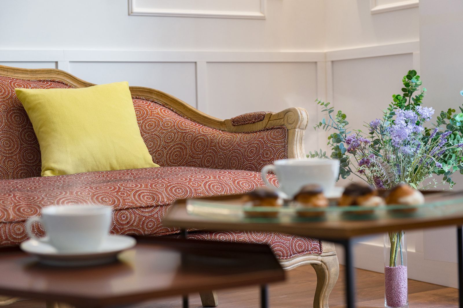 Divina Suites