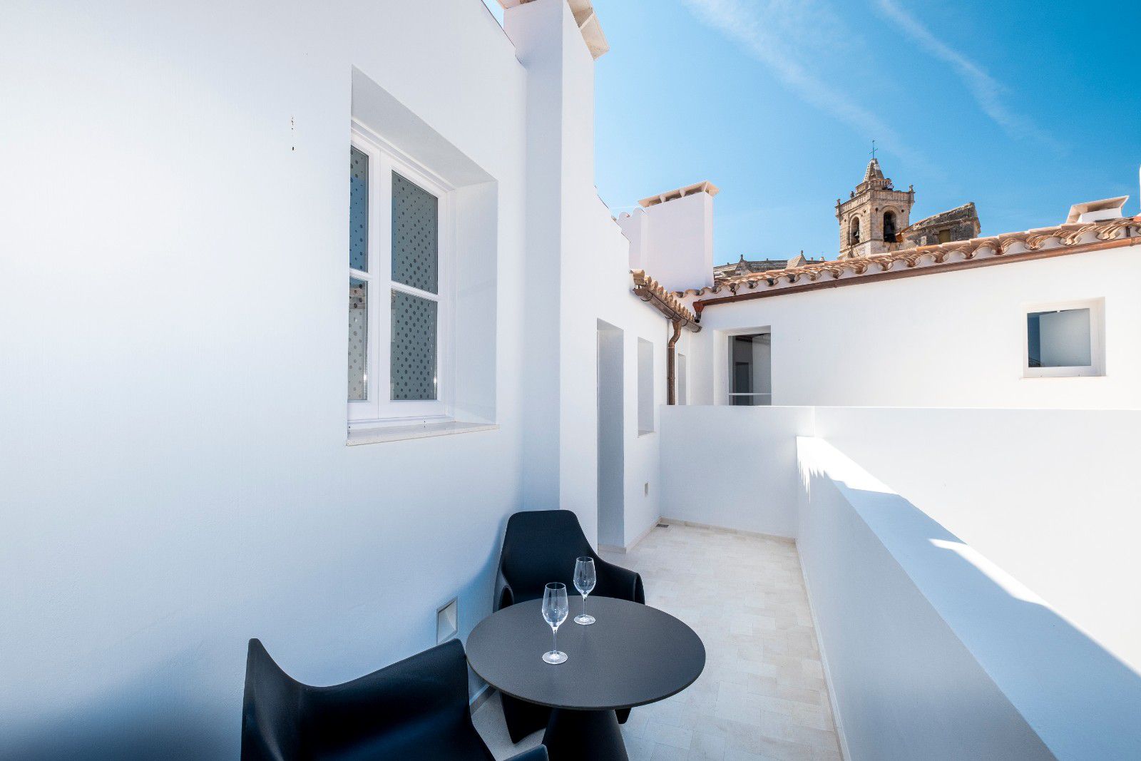 Divina Suites